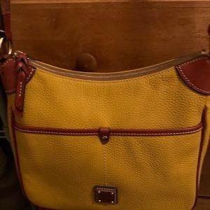 DOONEY AND BOURKE PEBBLE LEATHER MUSTARD KIMBERLY